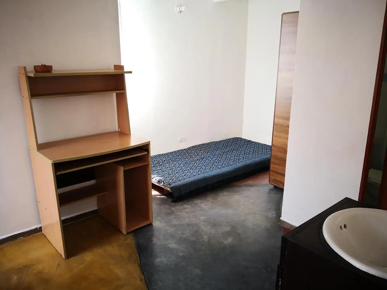 Apartamento Urbanizacion Capri, Cerca A Universidad De Antioquia Apartment Medellin